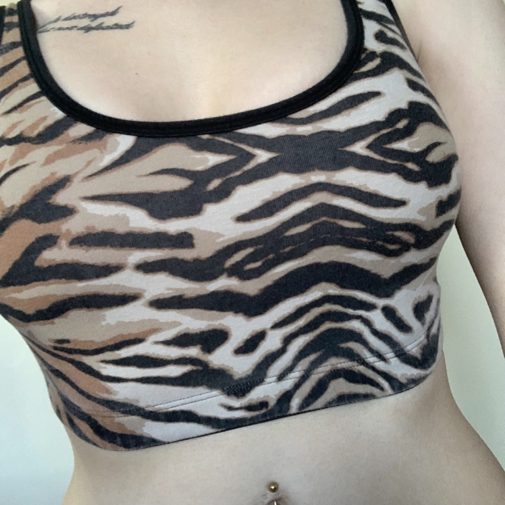 VS PINK Y2K Animal Print Victoria’s Secret PINK Sports Bra
